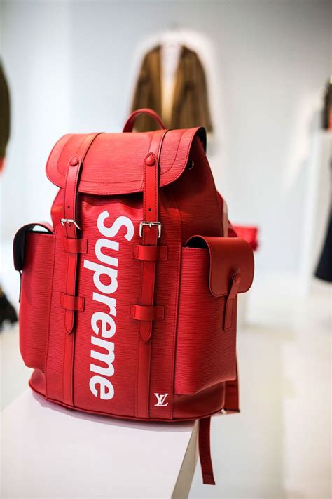 supreme x louis vuitton shoes kijij|louis vuitton x supreme cartera.